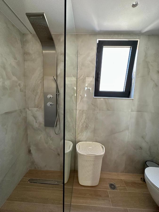 פלאקיאס Skyline Iconic Villa מראה חיצוני תמונה