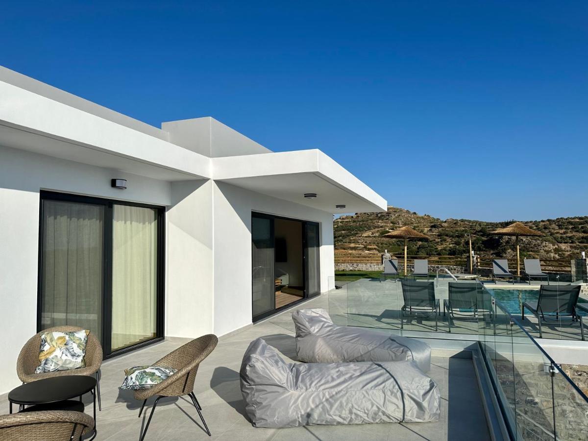 פלאקיאס Skyline Iconic Villa מראה חיצוני תמונה