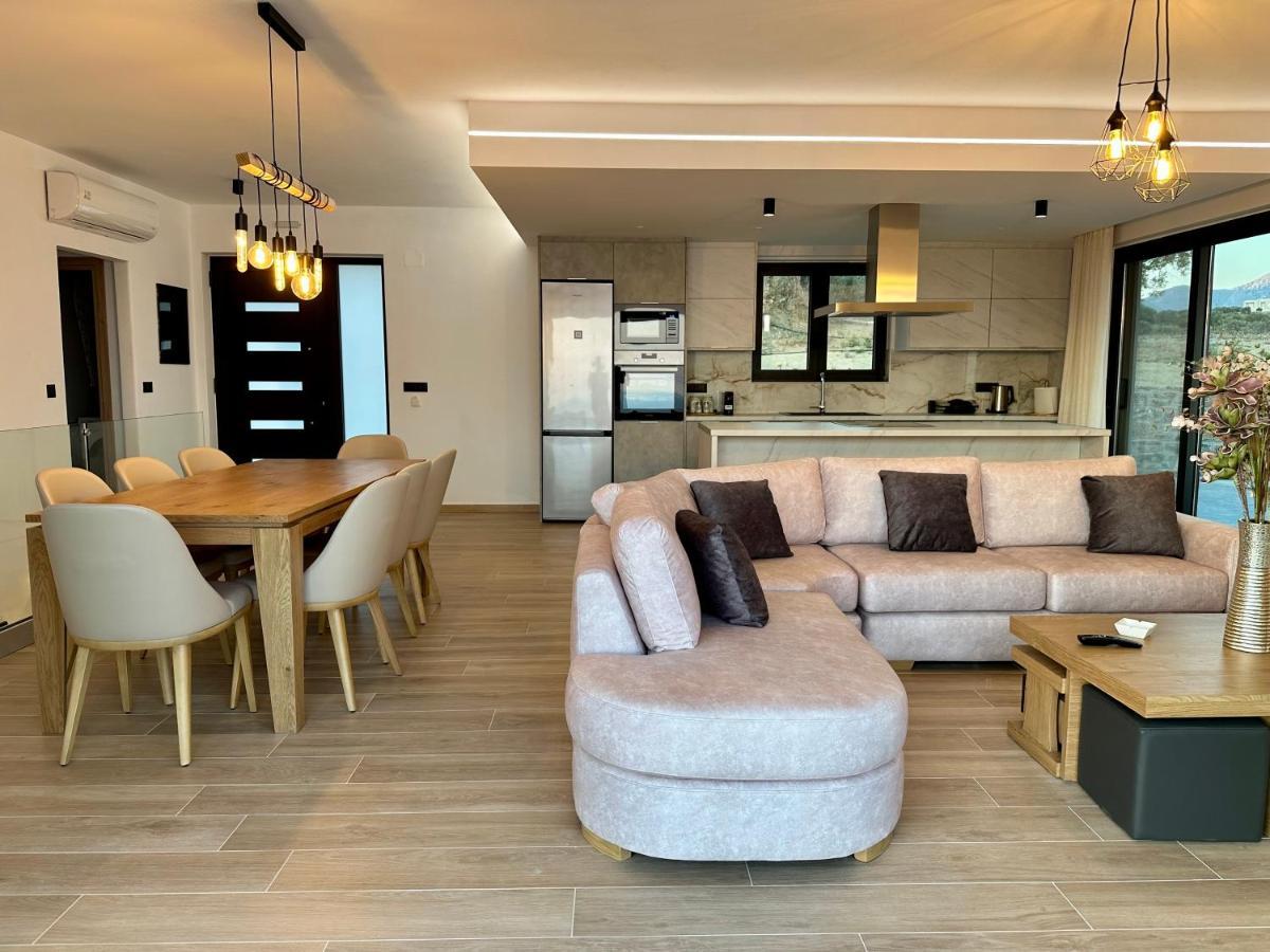 פלאקיאס Skyline Iconic Villa מראה חיצוני תמונה