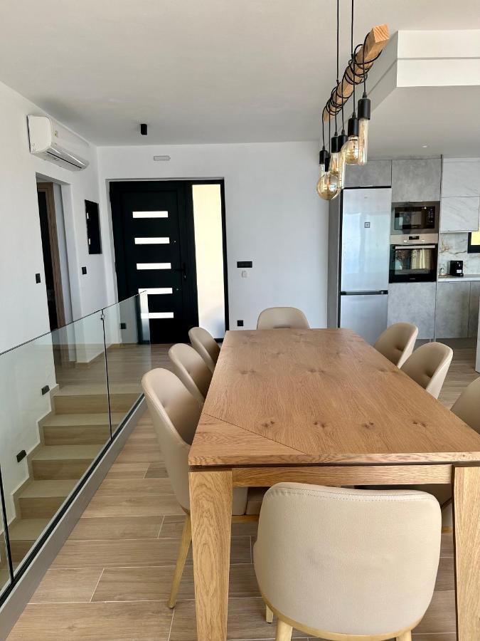 פלאקיאס Skyline Iconic Villa מראה חיצוני תמונה